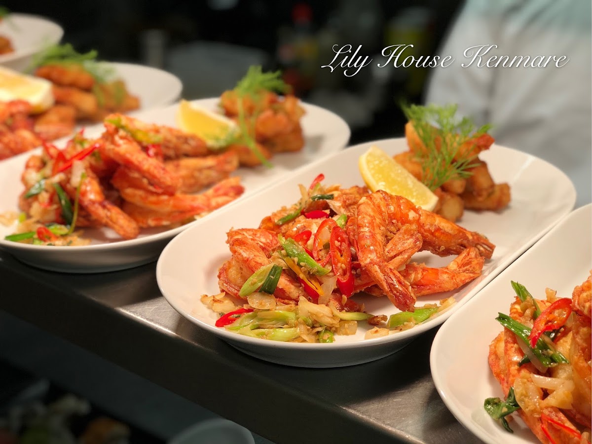 Lily House Thai & Chinese Restaurant Photos 2